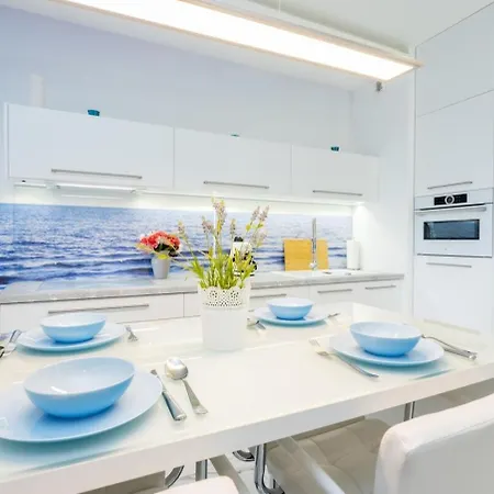 Apartment Wagonowa Premium Chopin Airport Warsaw